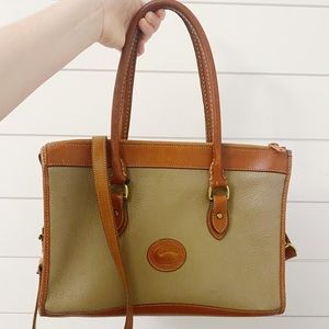 Vintage Dooney and Bourke Crossbody Shoulder bag